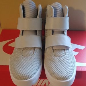 NEW NIKE FLYSTEPPER 2K3 MENS PMR SIZE  10.5